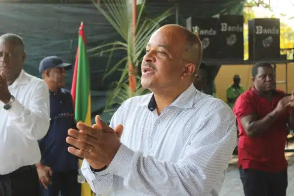 Cooperativa de Cacau Biológico celebrou 20 anos e homenageou Téla Nón